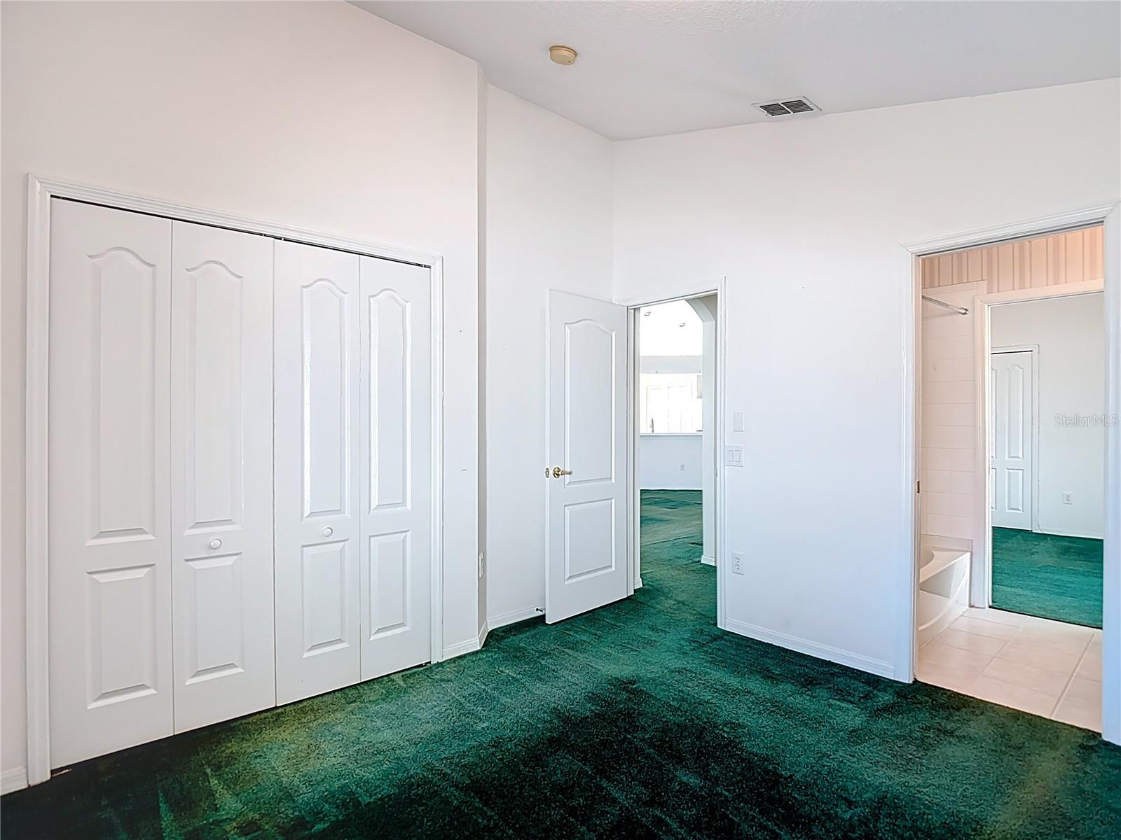 Image 28 of 50 For 4824 Woodmere Road