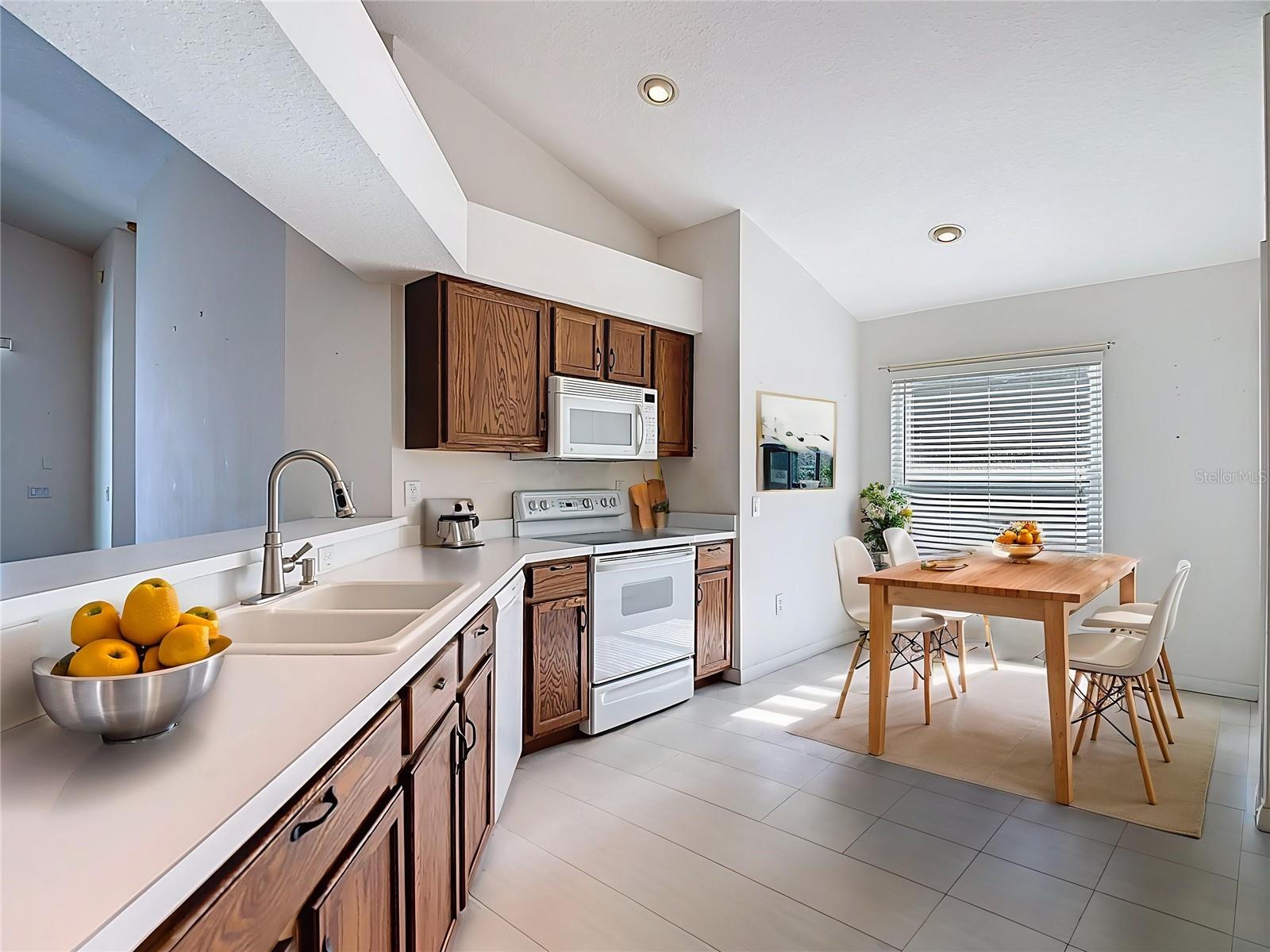 Image 6 of 50 For 4824 Woodmere Road