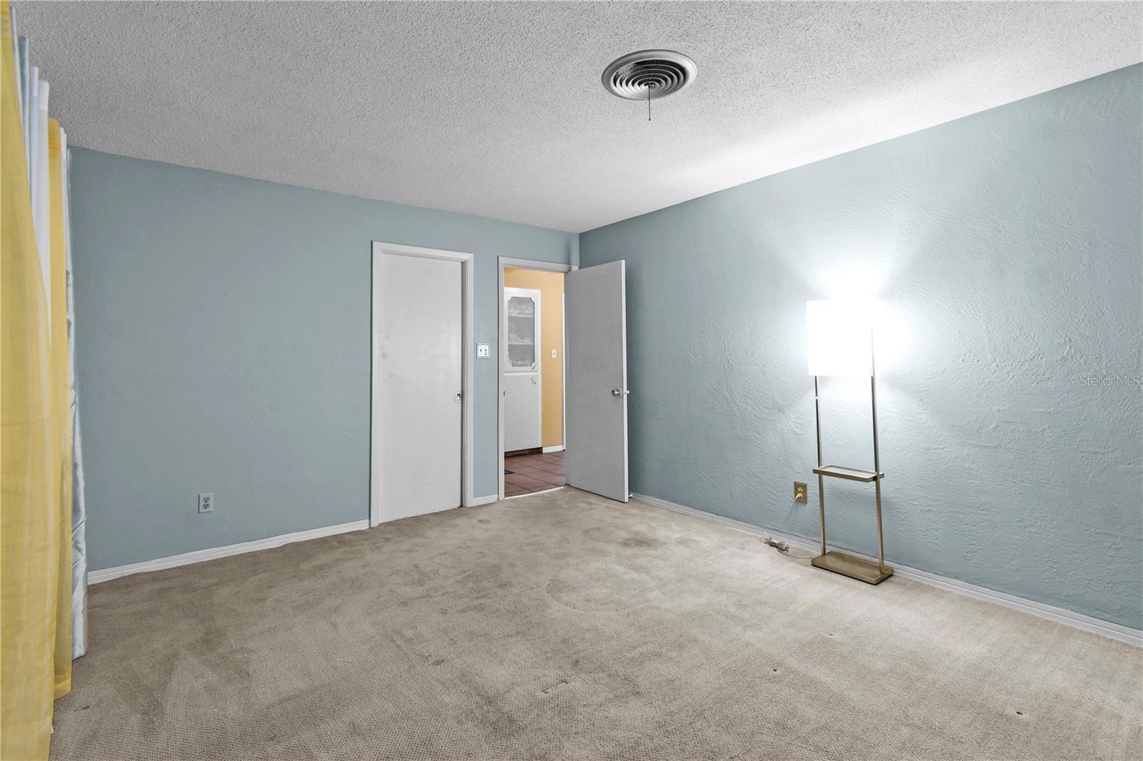Image 19 of 57 For 2670 Pinellas Point Drive S