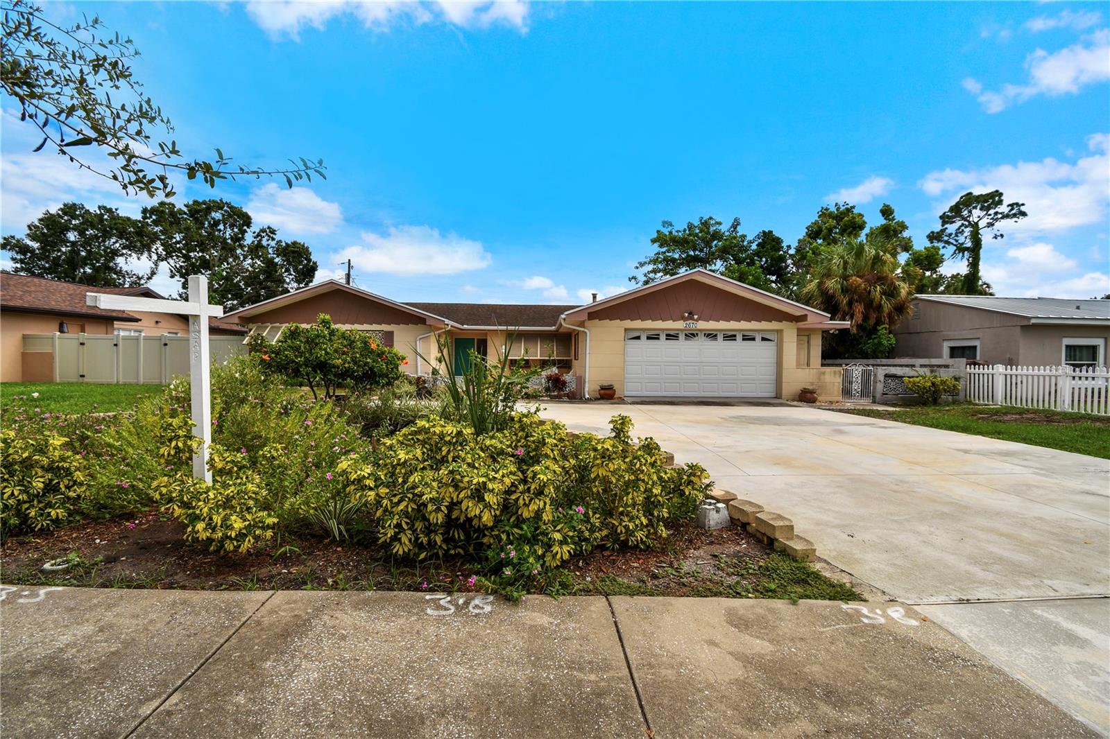 Image 5 of 57 For 2670 Pinellas Point Drive S