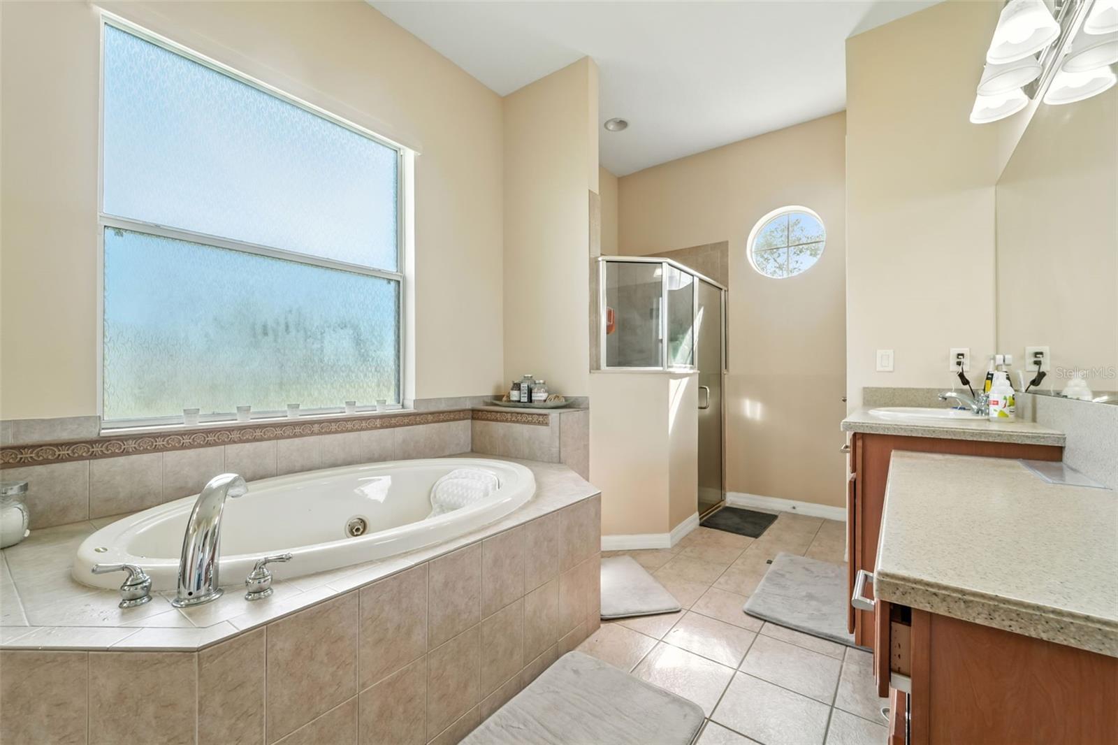 Image 19 of 46 For 5209 Lake Siena Drive