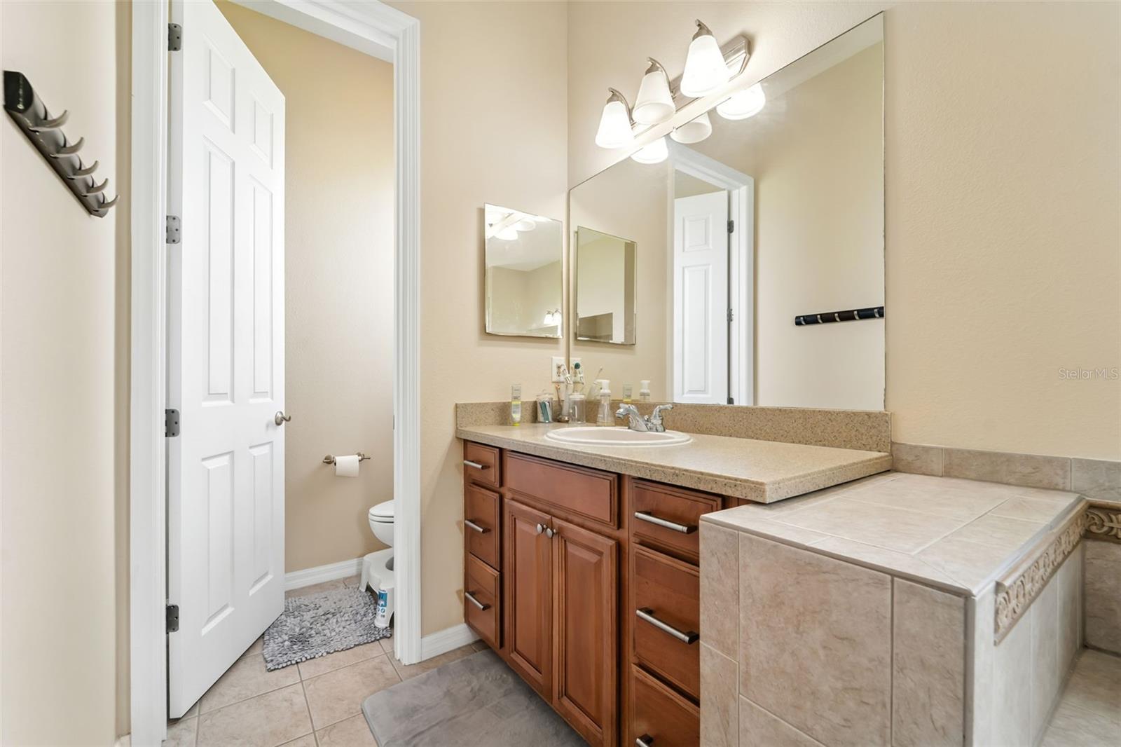 Image 20 of 46 For 5209 Lake Siena Drive