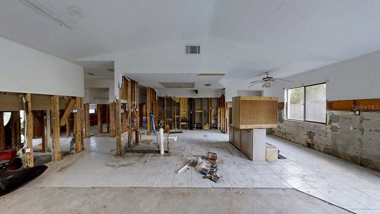 Image 7 of 21 For 4935 Petunia Court