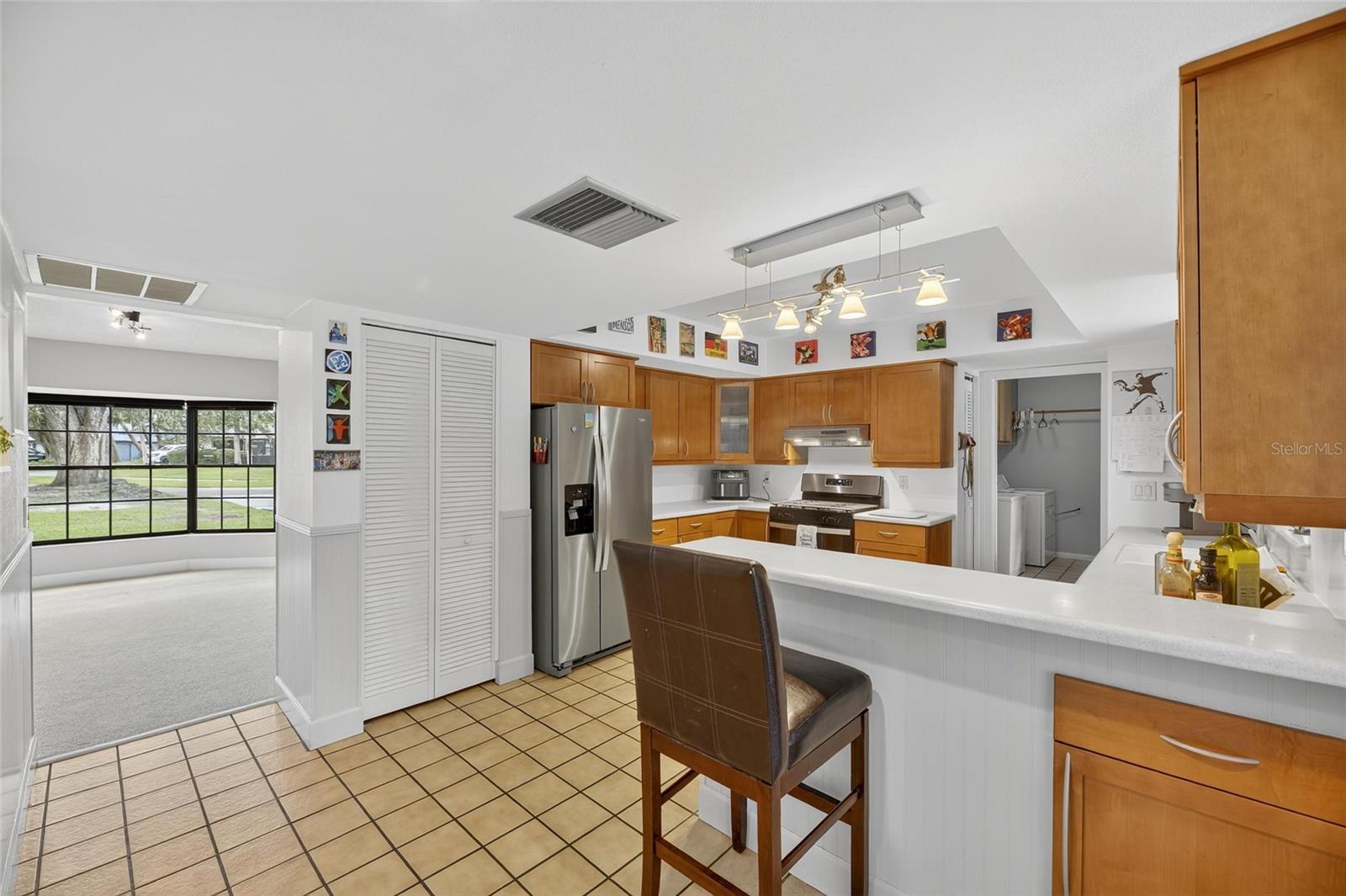Image 10 of 80 For 413 Bayfield Drive