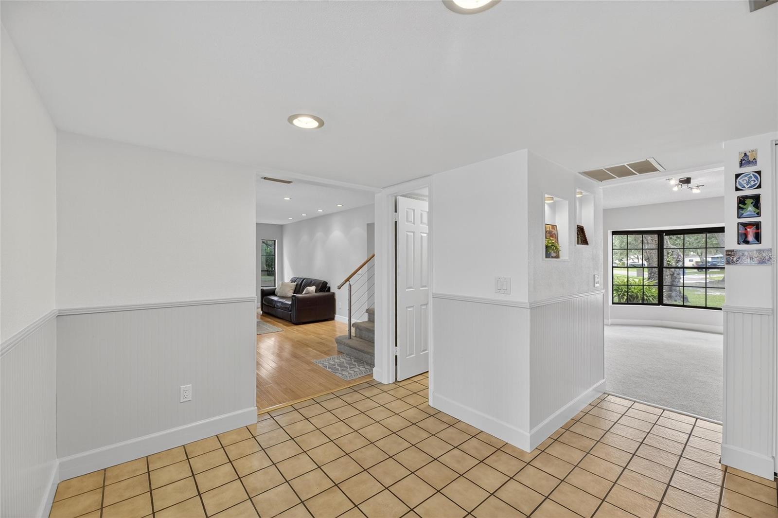 Image 19 of 80 For 413 Bayfield Drive