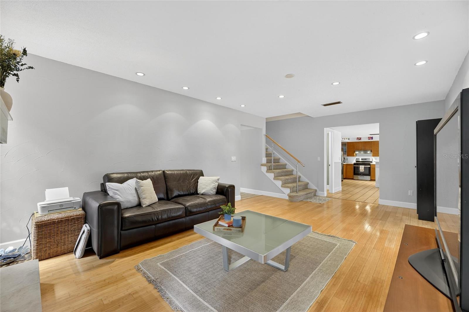 Image 23 of 80 For 413 Bayfield Drive