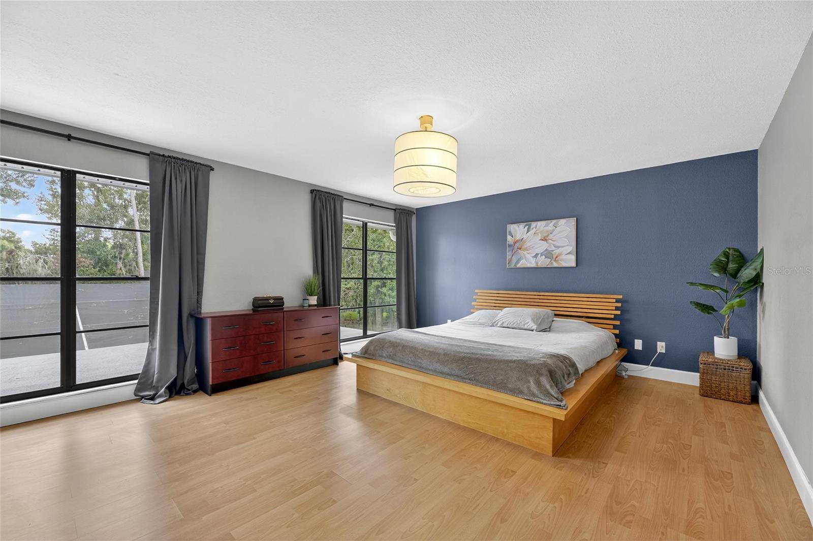 Image 36 of 80 For 413 Bayfield Drive