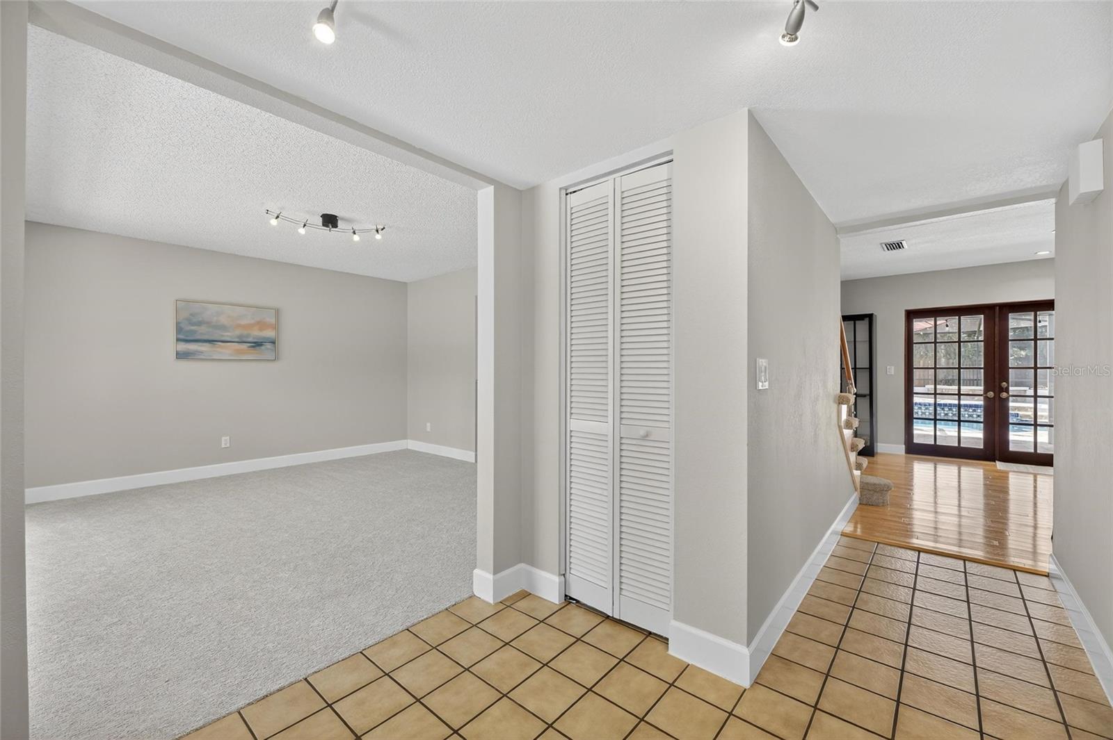 Image 7 of 80 For 413 Bayfield Drive