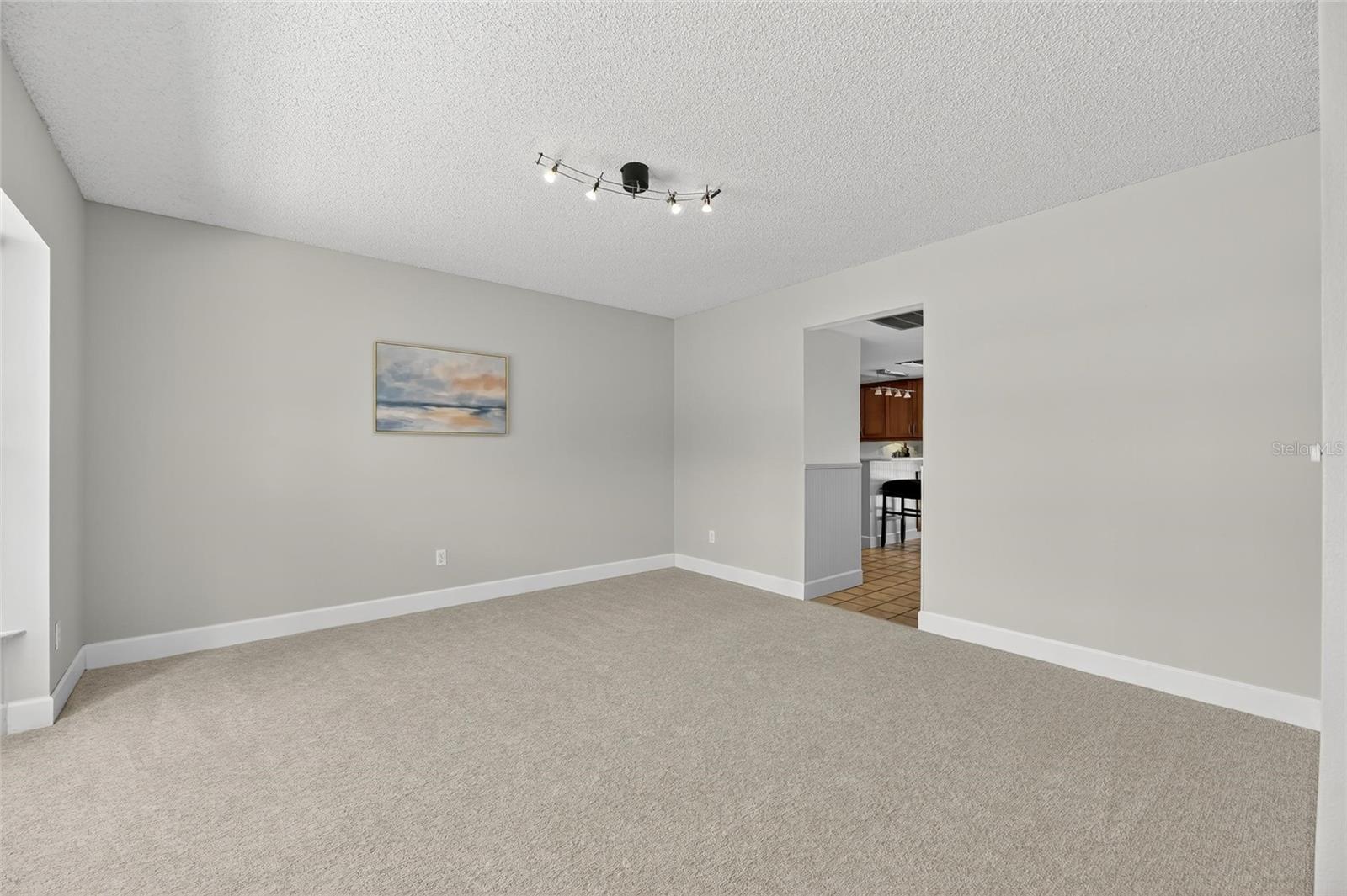 Image 9 of 80 For 413 Bayfield Drive