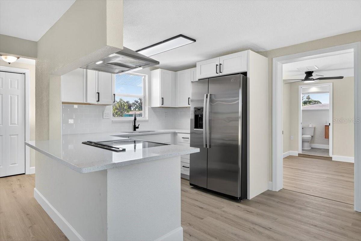 Image 10 of 32 For 420 Palm Creek Drive