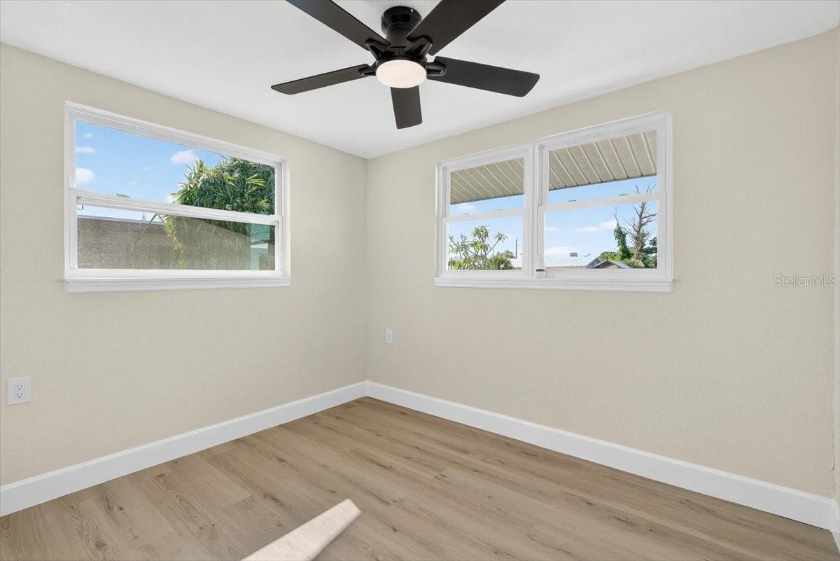 Image 22 of 32 For 420 Palm Creek Drive