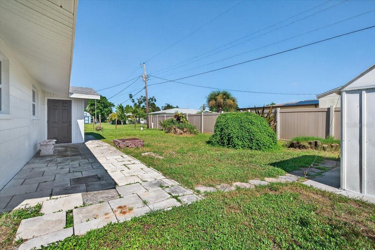 Image 30 of 32 For 420 Palm Creek Drive