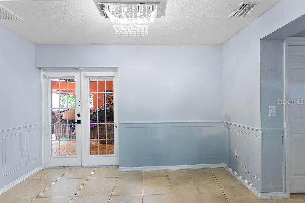 Image 16 of 29 For 4907 Carlyle Road