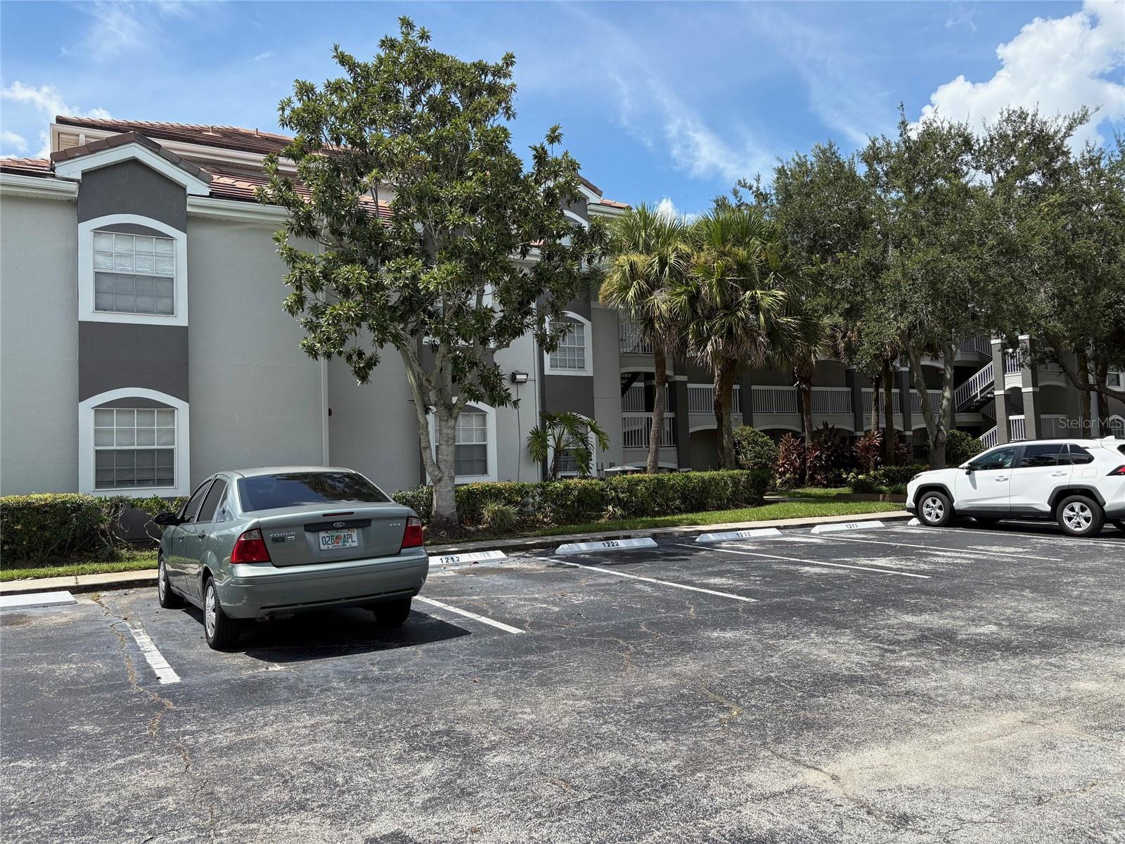 Details for 13827 Fairway Island Drive S, ORLANDO, FL 32837