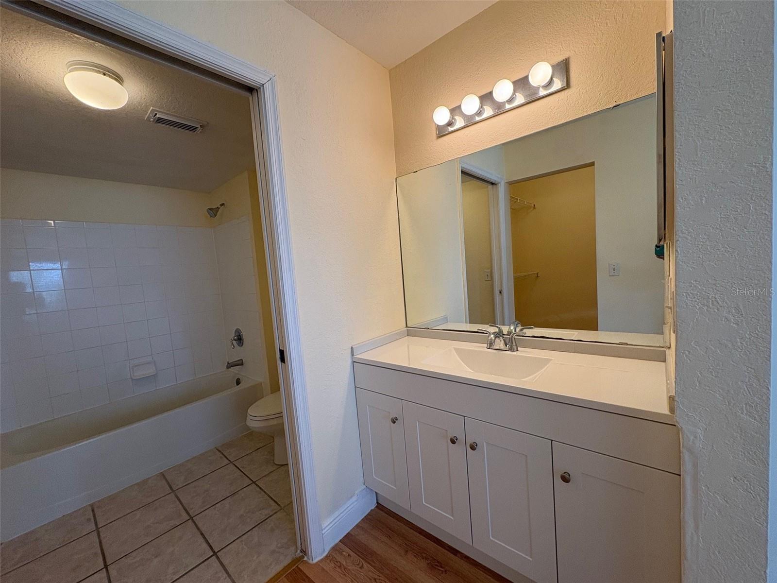 Image 11 of 16 For 13827 Fairway Island Drive S