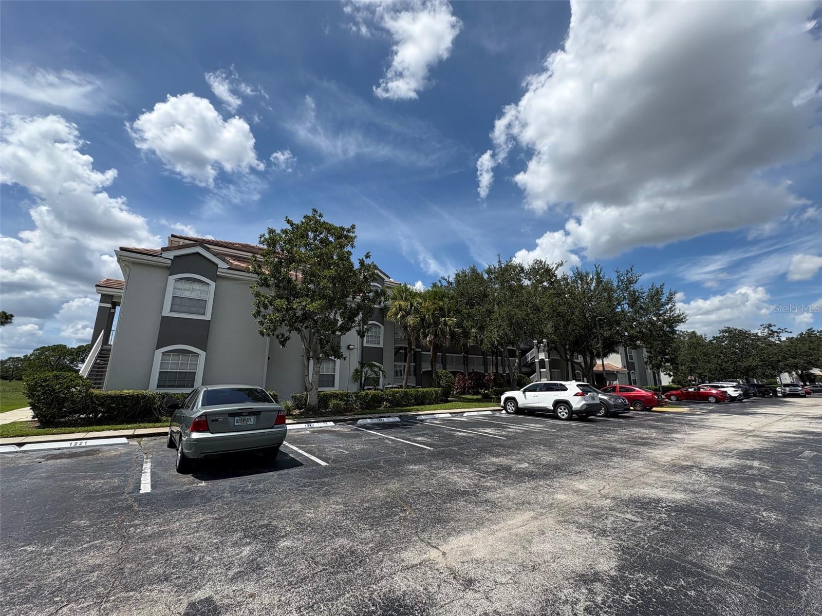Image 2 of 16 For 13827 Fairway Island Drive S