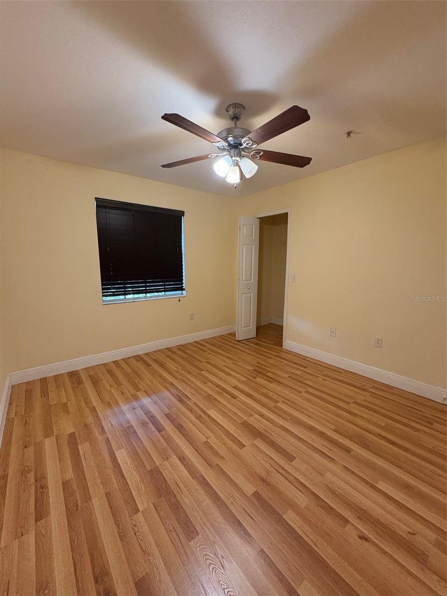 Image 8 of 16 For 13827 Fairway Island Drive S