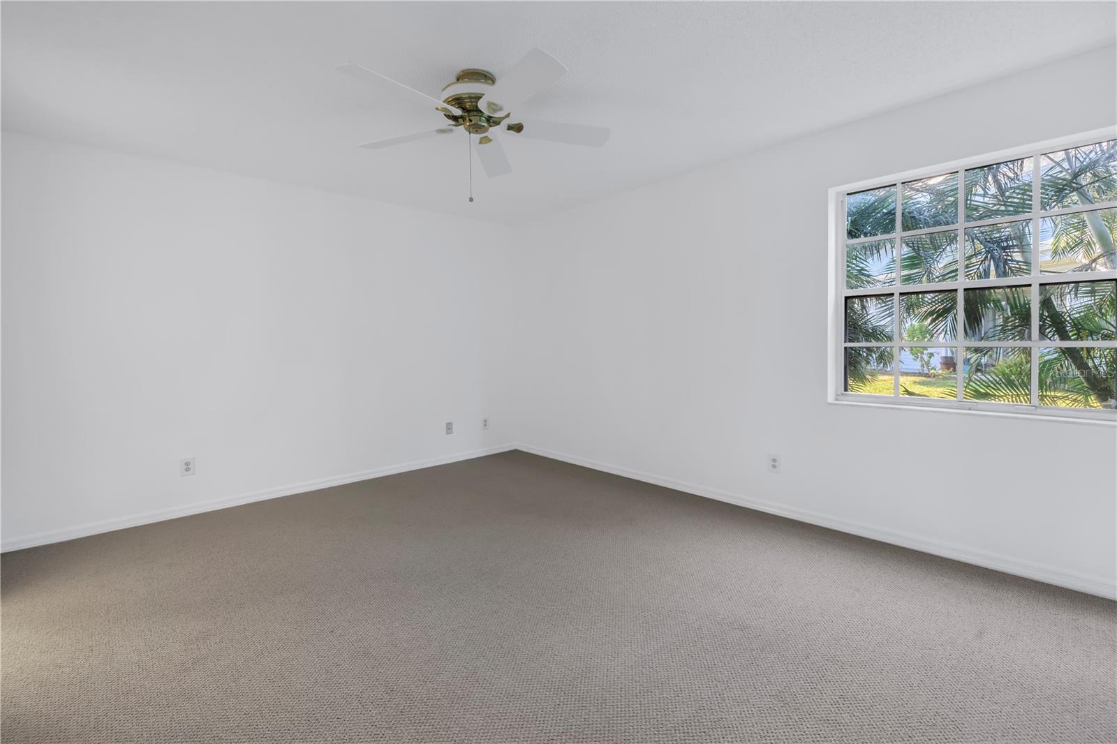 Image 17 of 33 For 6826 Stones Throw Circle N 11104