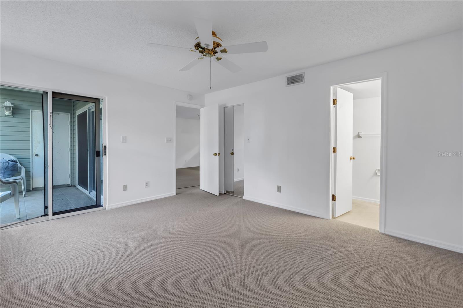 Image 18 of 33 For 6826 Stones Throw Circle N 11104