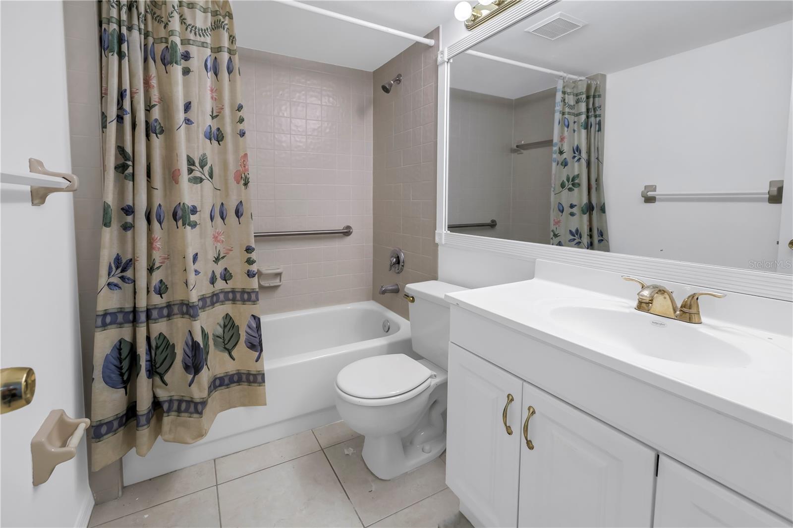 Image 19 of 33 For 6826 Stones Throw Circle N 11104