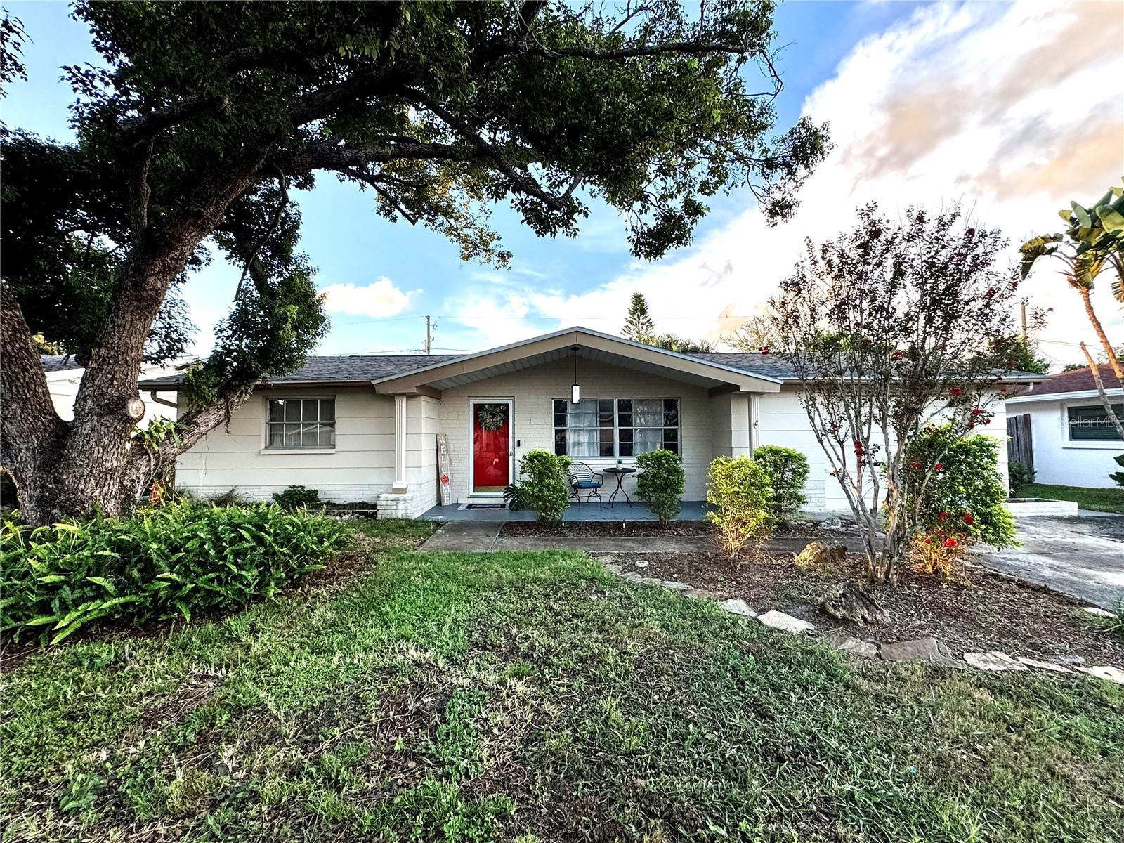 Image 2 of 3 For 5545 Casino Drive