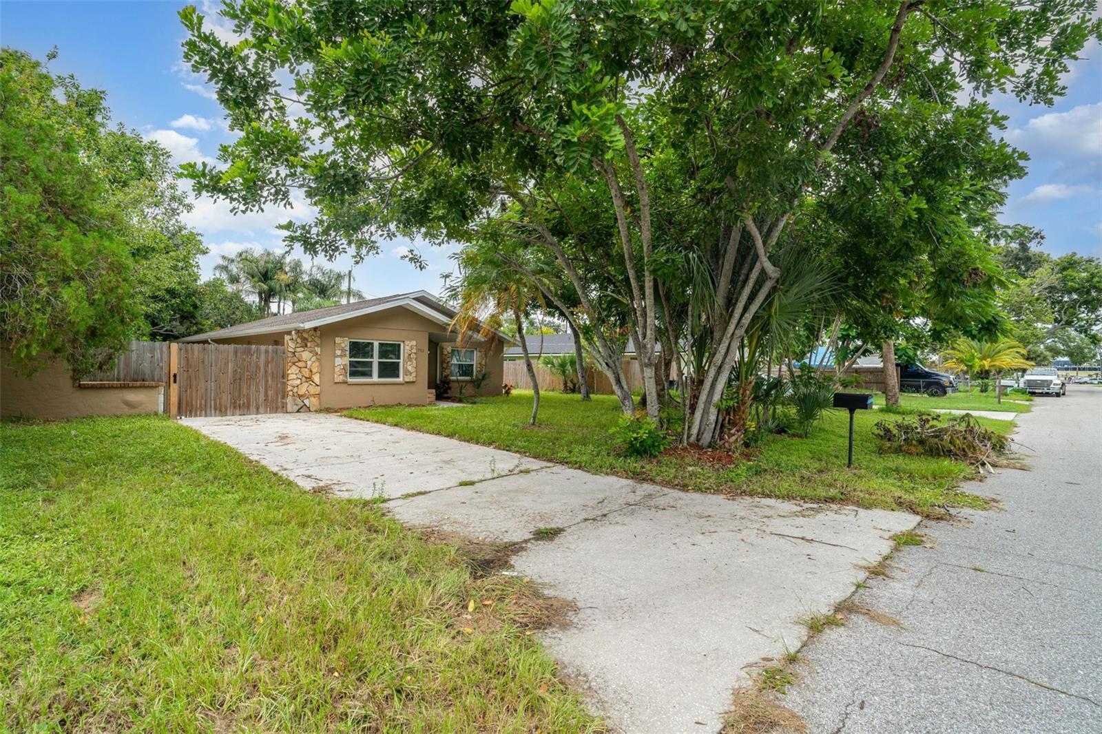 Image 2 of 33 For 711 64th Avenue Drive E