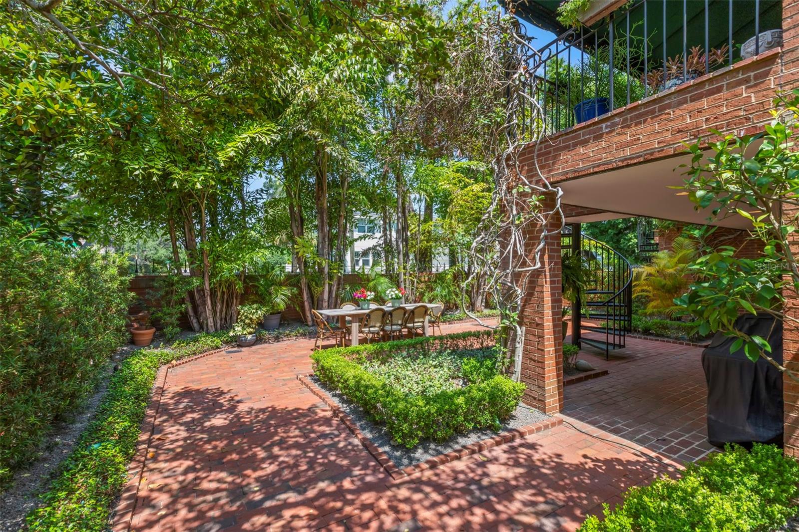 Image 50 of 76 For 5115 Nichol Street