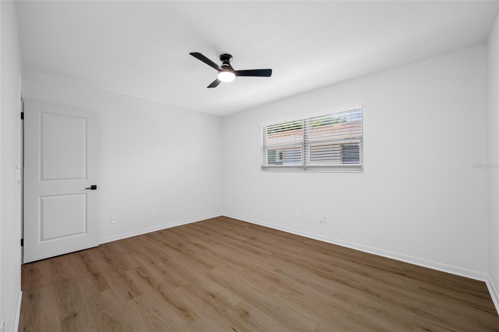 Image 16 of 22 For 621 88th Avenue N