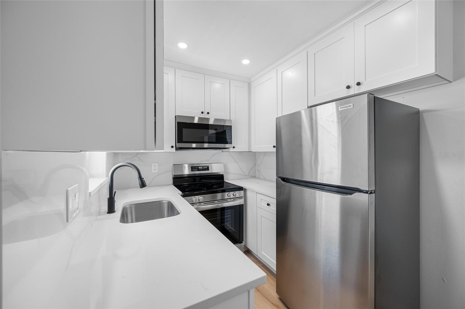 Image 2 of 22 For 621 88th Avenue N