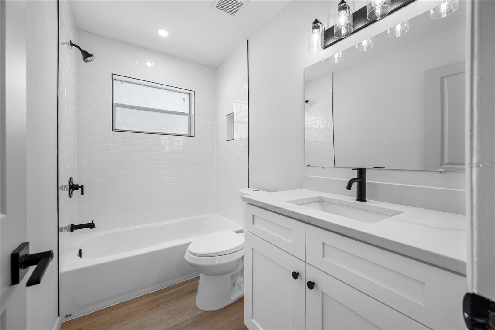 Image 7 of 22 For 621 88th Avenue N