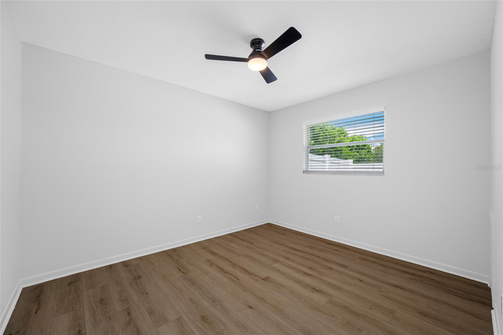 Image 9 of 22 For 621 88th Avenue N