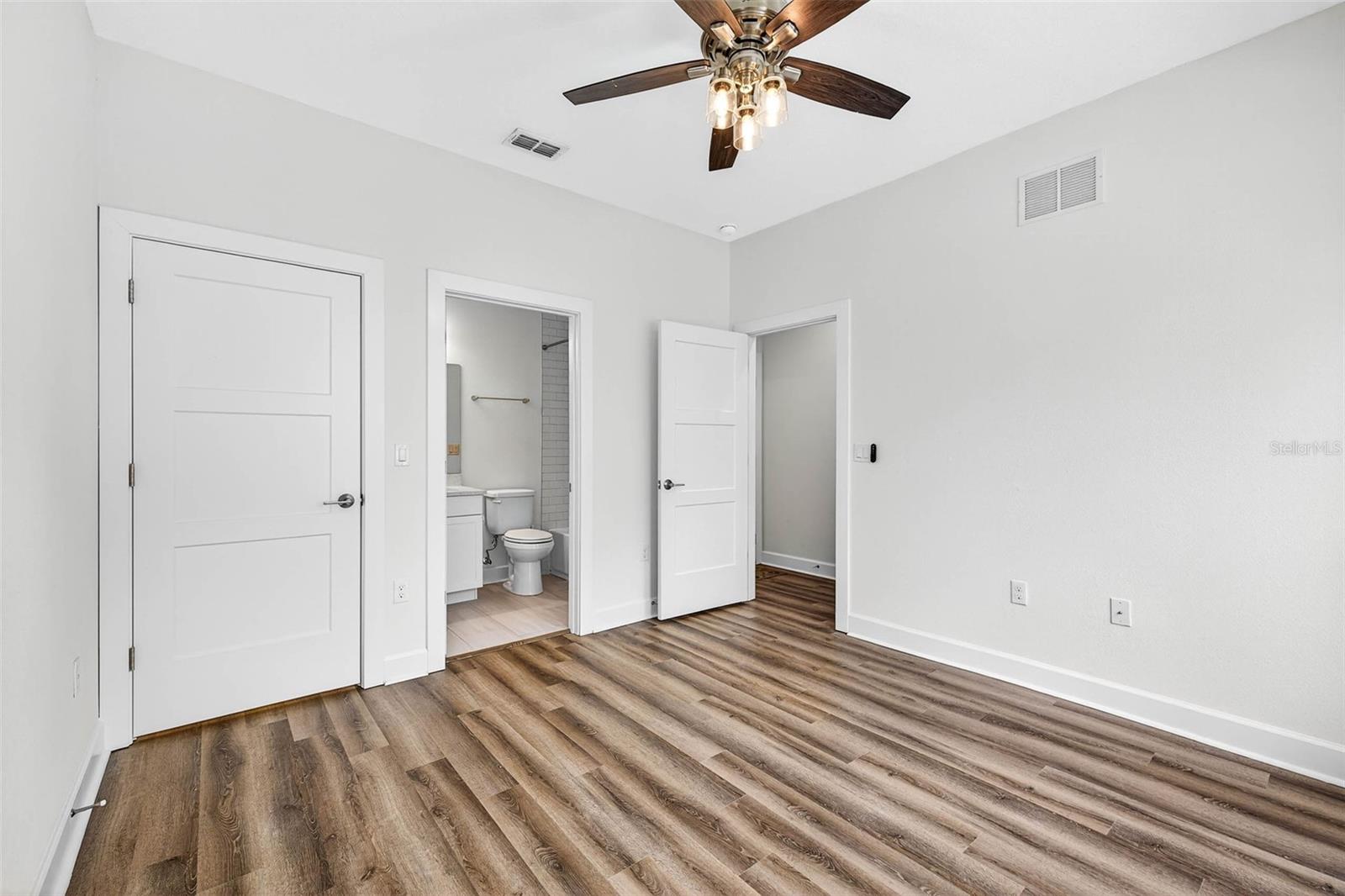 Image 10 of 67 For 2649 1st Avenue N