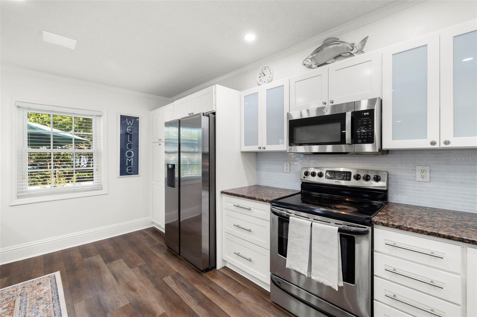 Image 11 of 80 For 249 Pompano Drive Se B