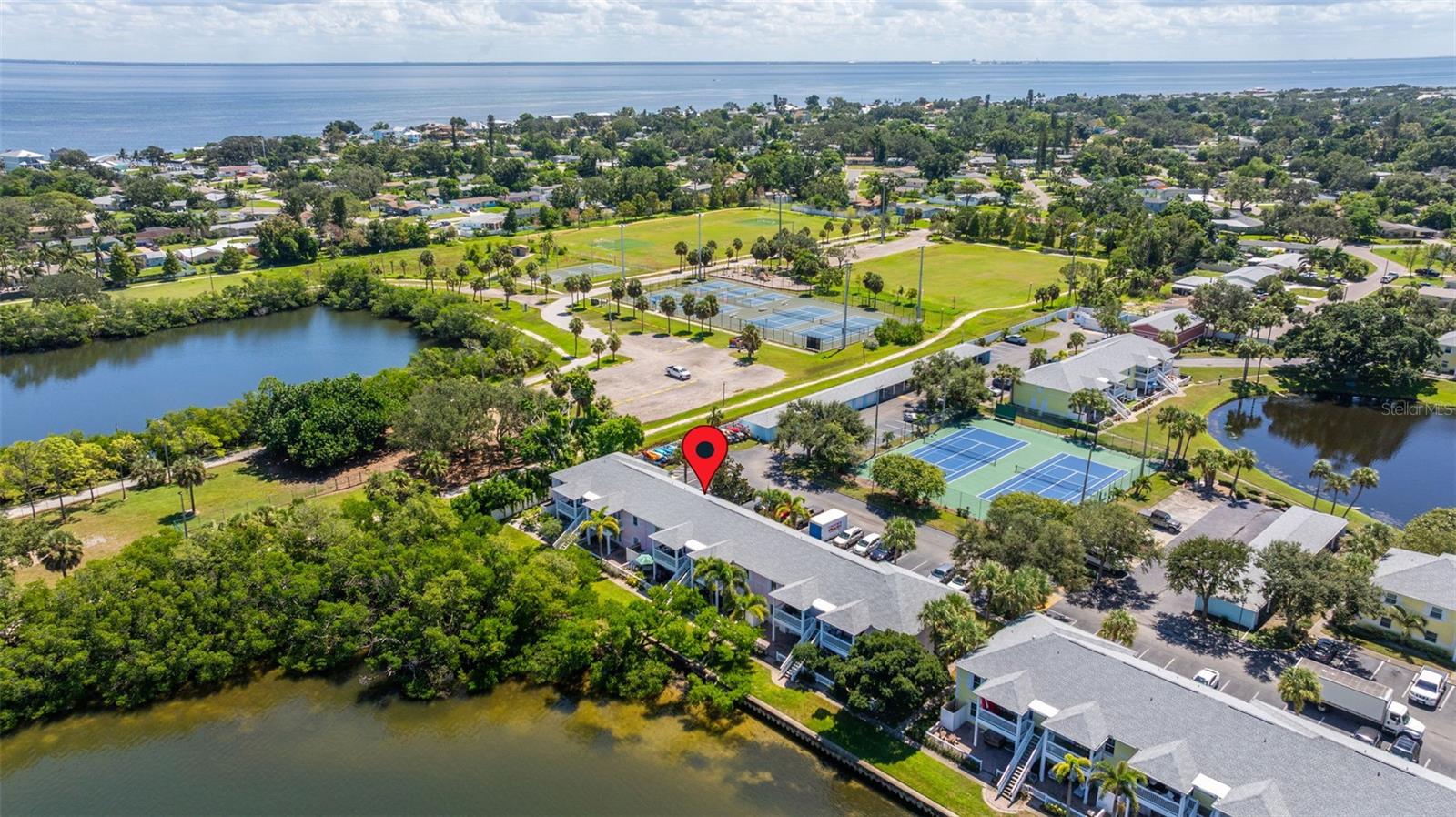 Image 3 of 80 For 249 Pompano Drive Se B