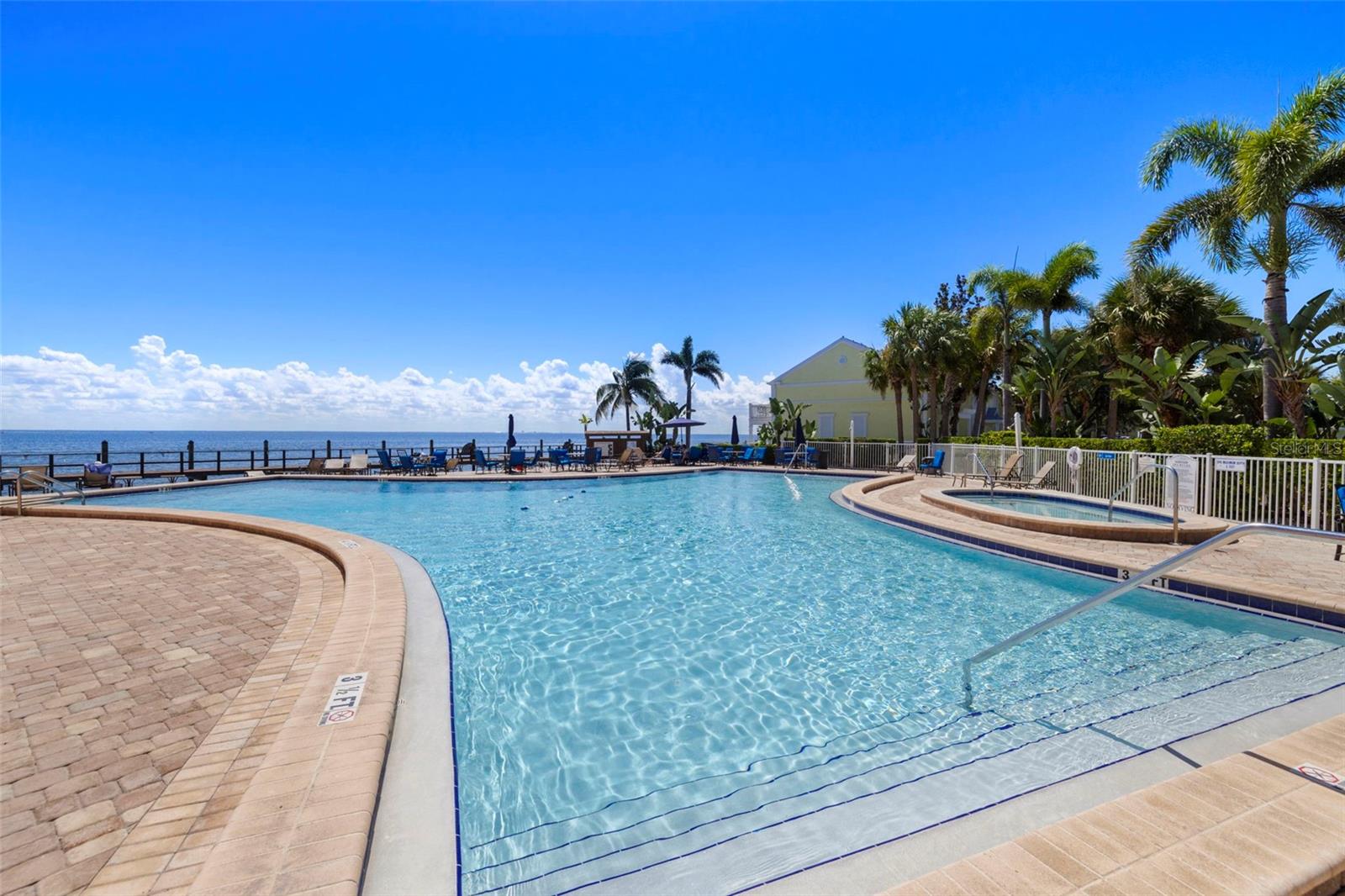 Image 50 of 80 For 249 Pompano Drive Se B