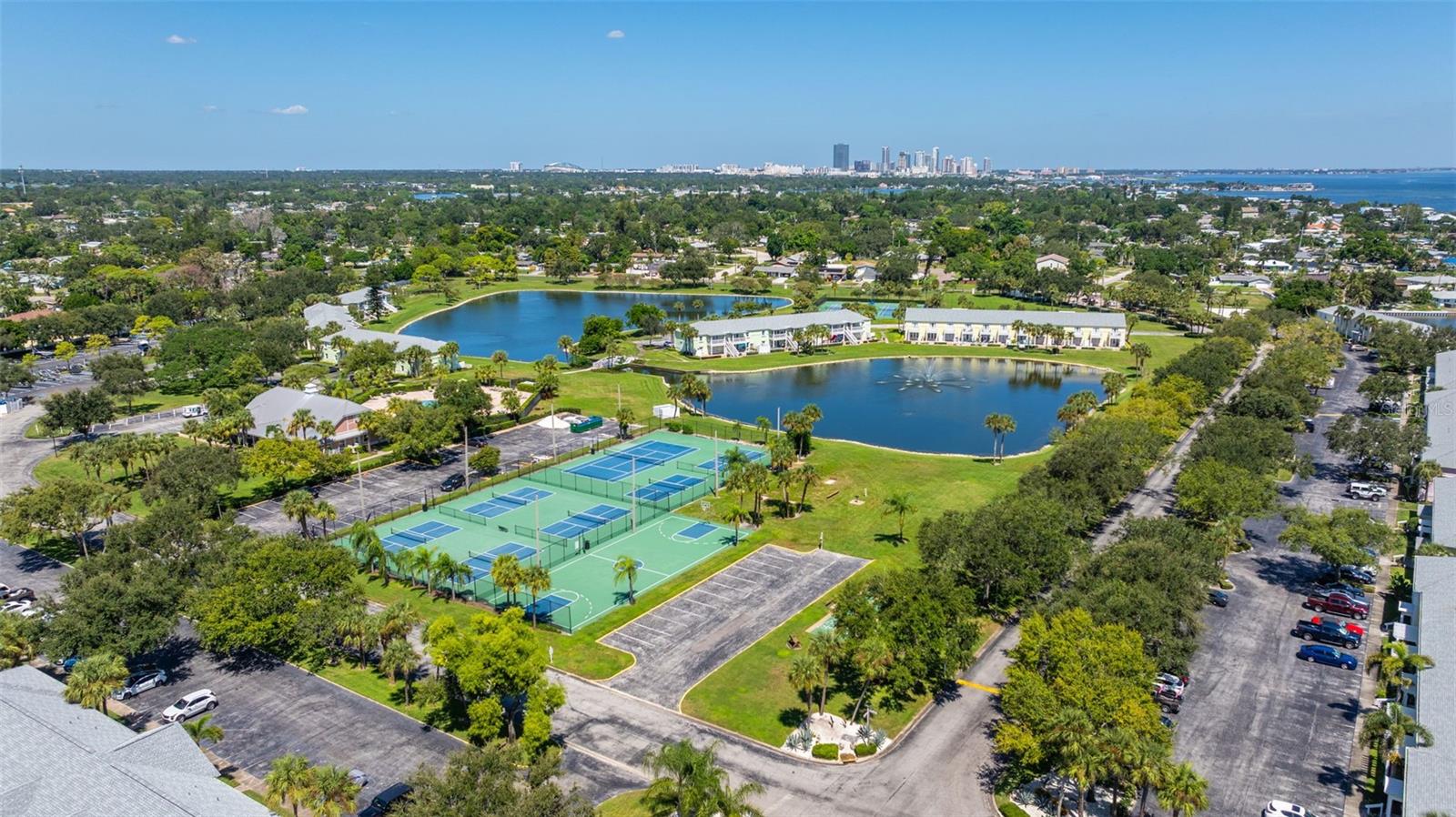 Image 60 of 80 For 249 Pompano Drive Se B