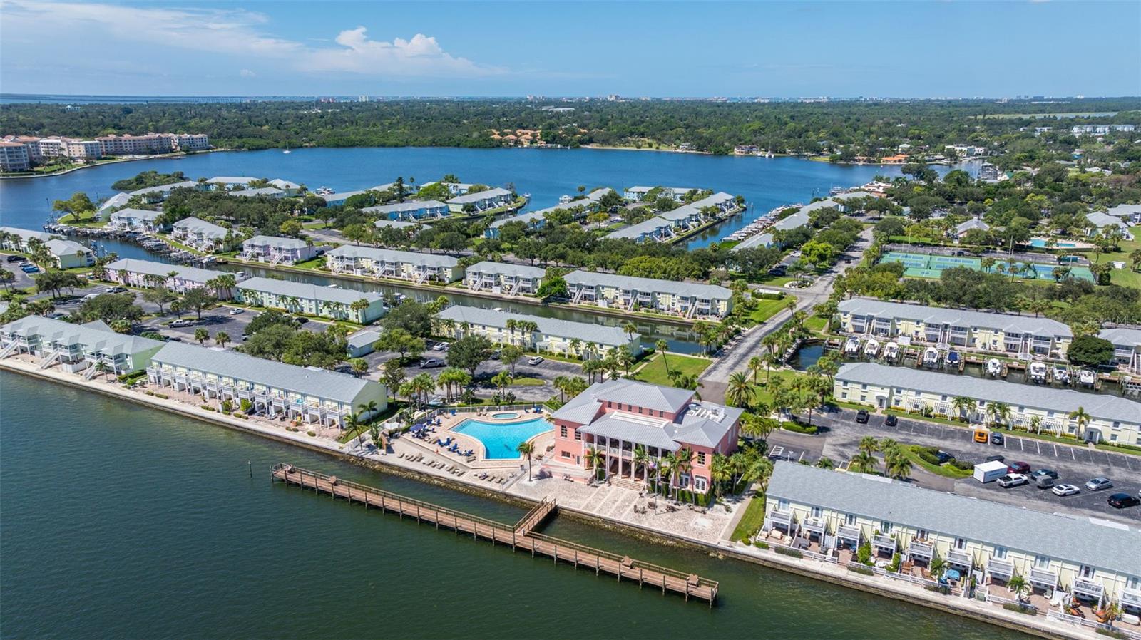 Image 63 of 80 For 249 Pompano Drive Se B