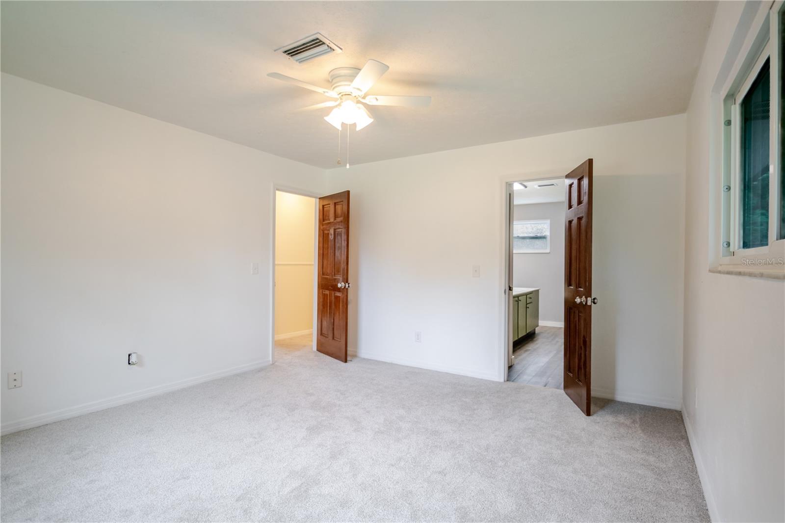 Image 40 of 66 For 2806 Springdell Circle