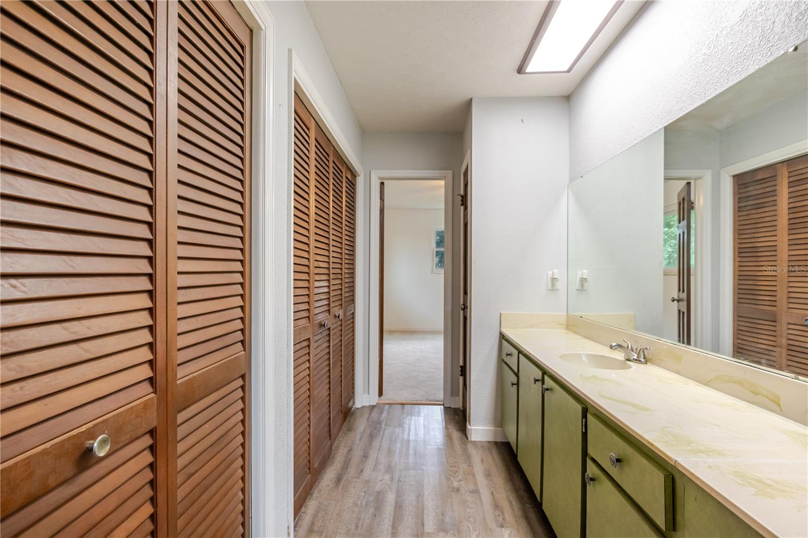 Image 43 of 66 For 2806 Springdell Circle