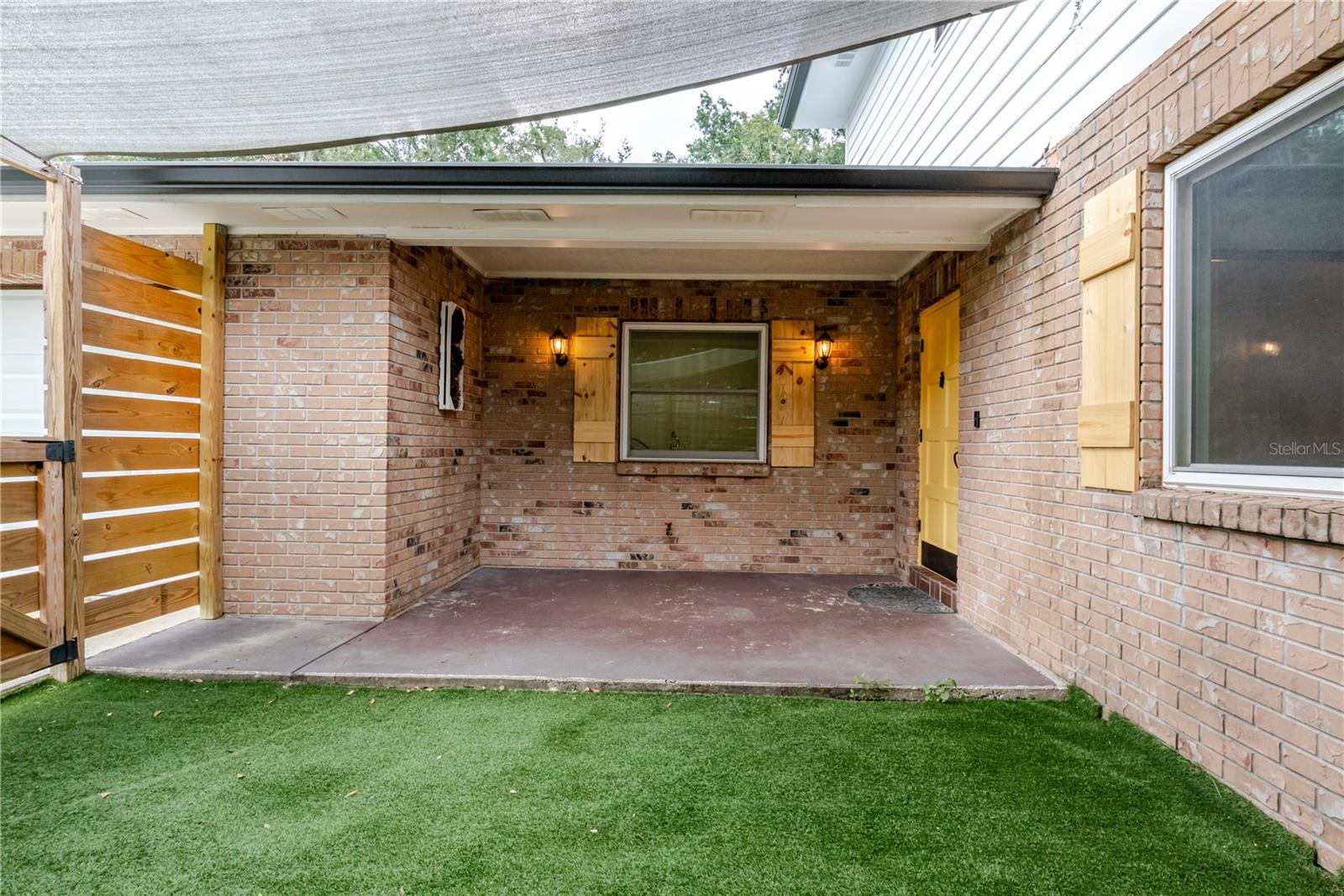 Image 6 of 66 For 2806 Springdell Circle
