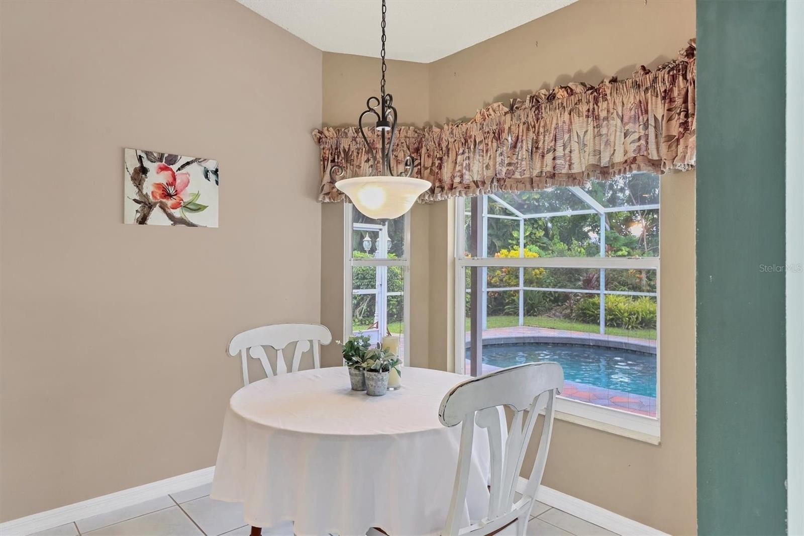Image 16 of 35 For 5691 Beaurivage Avenue