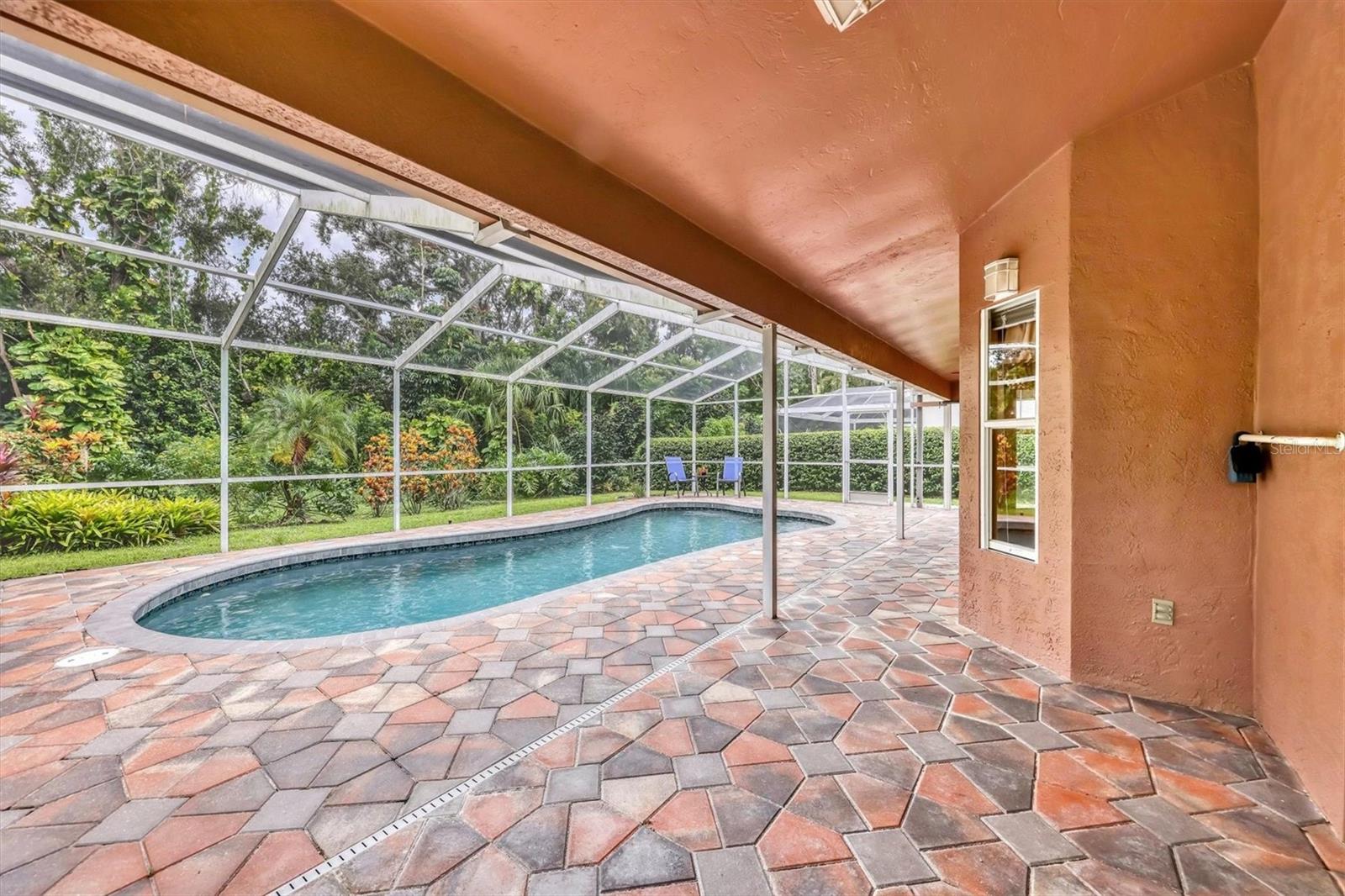 Image 27 of 35 For 5691 Beaurivage Avenue