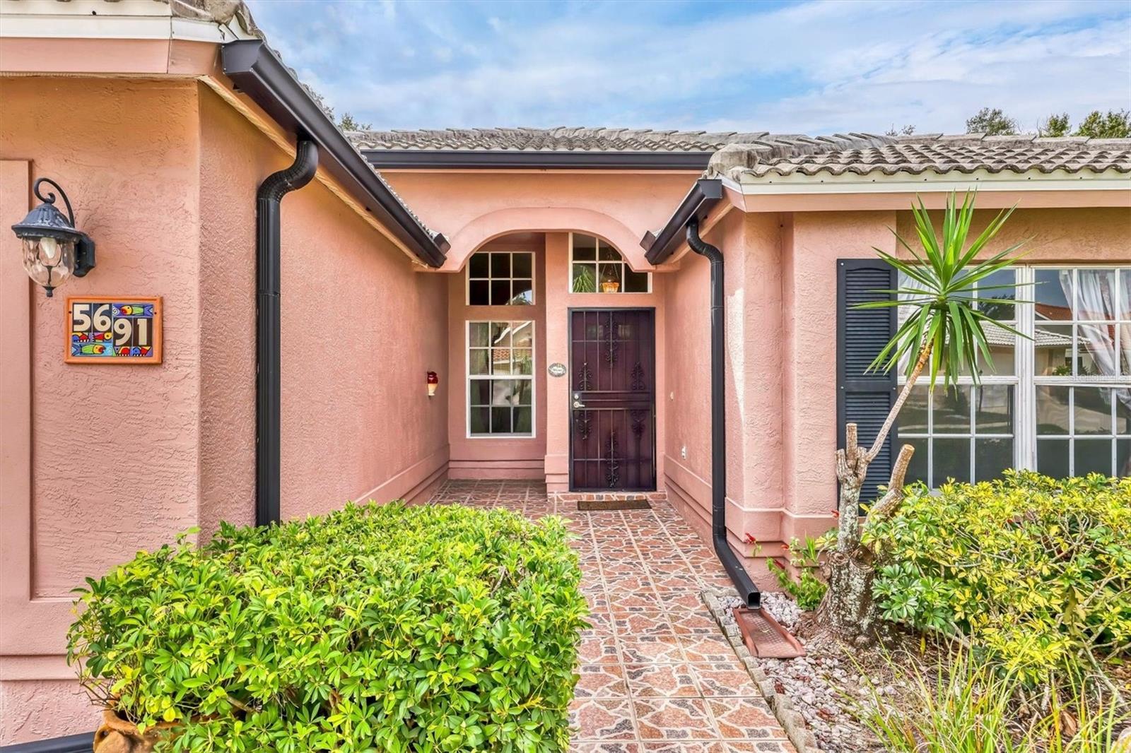 Image 3 of 35 For 5691 Beaurivage Avenue