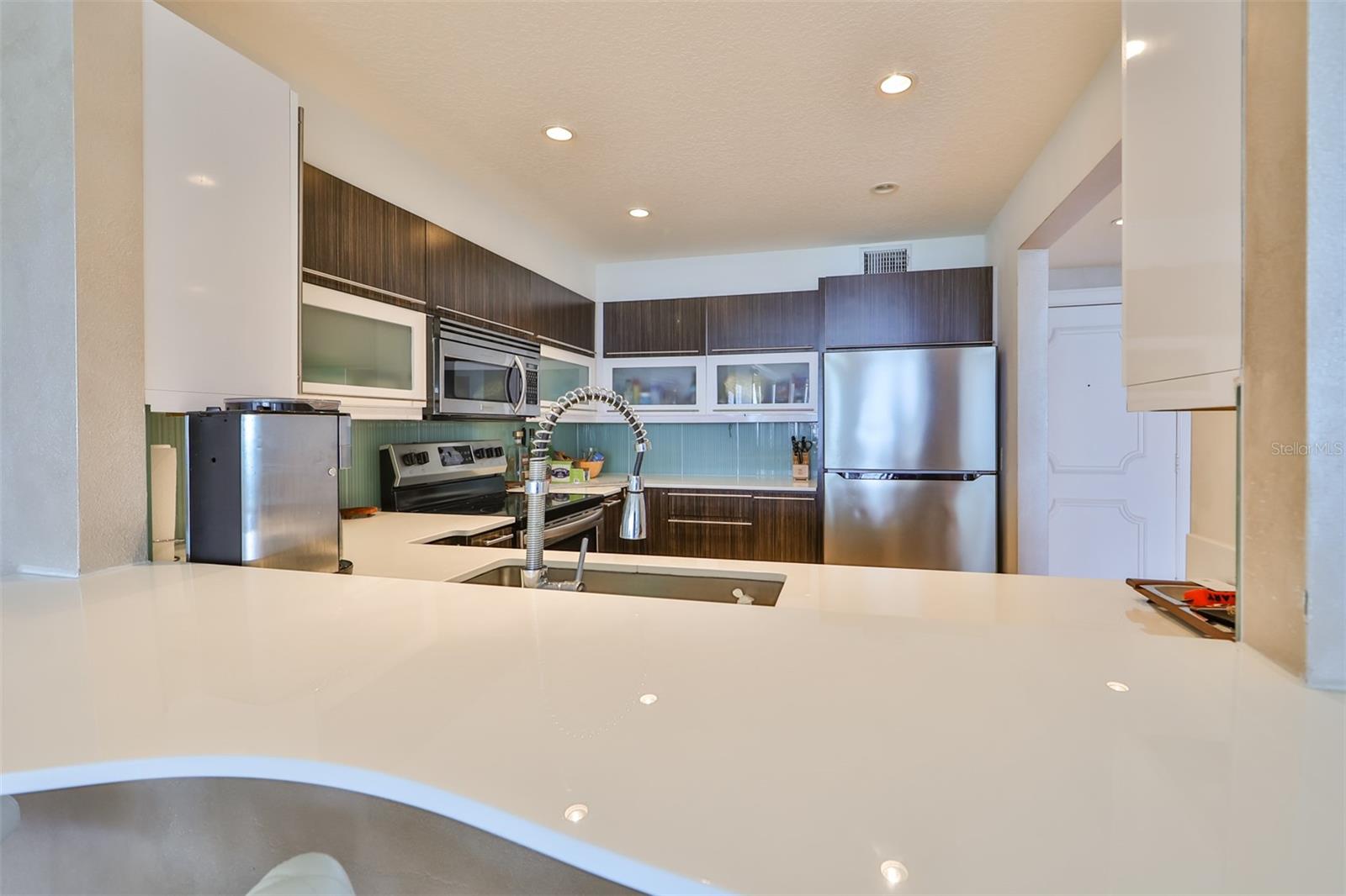 Image 14 of 42 For 5396 Gulf Boulevard 602
