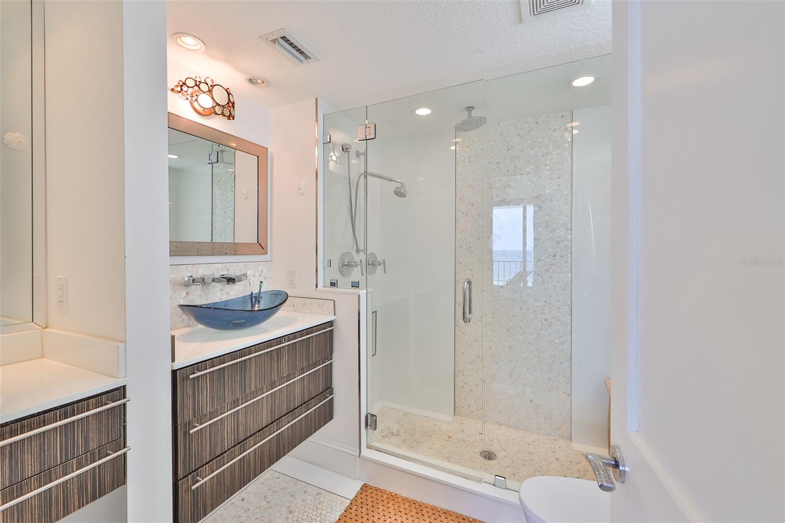 Image 17 of 42 For 5396 Gulf Boulevard 602