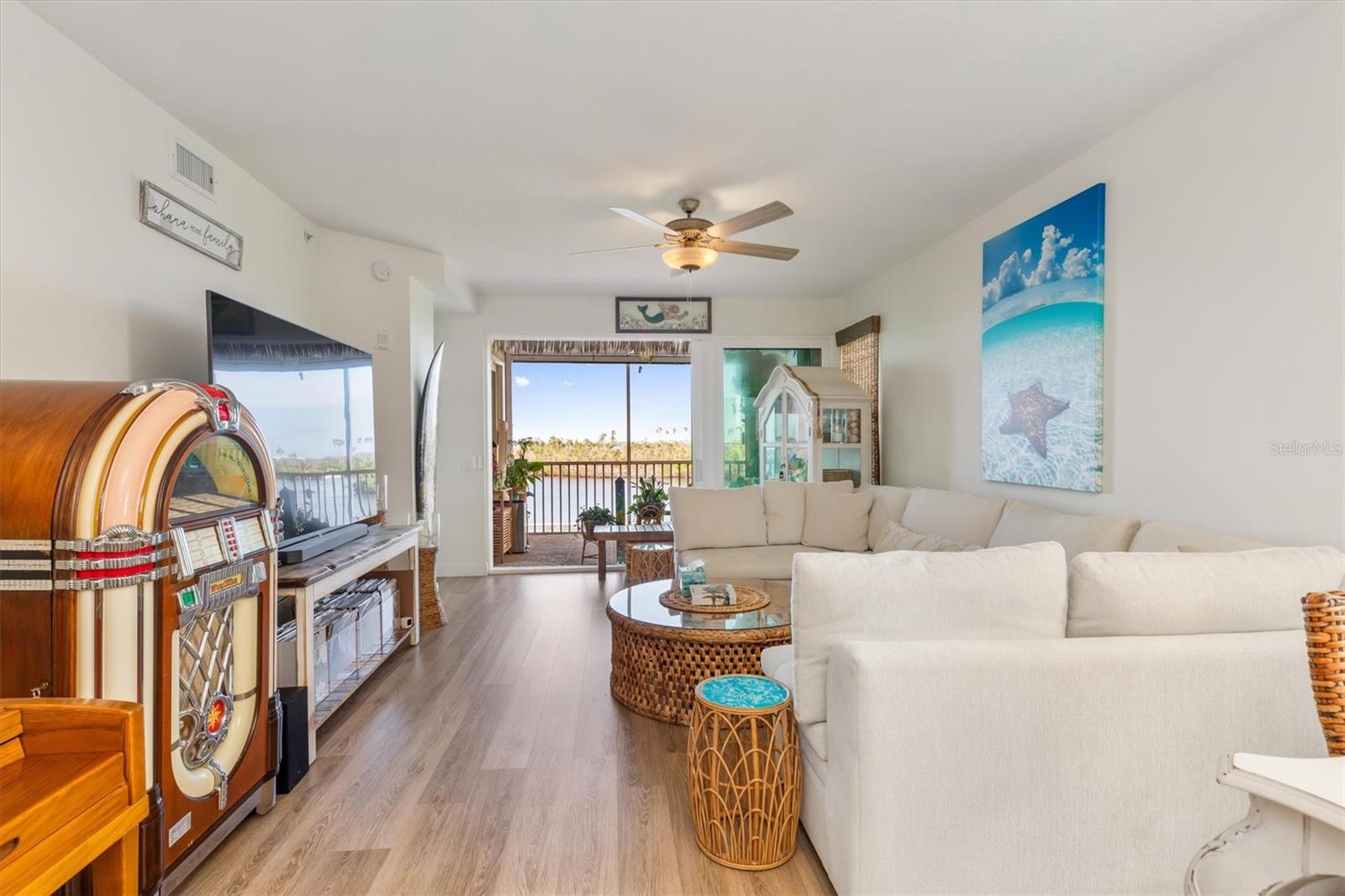 Image 15 of 48 For 13213 Gasparilla Road B305