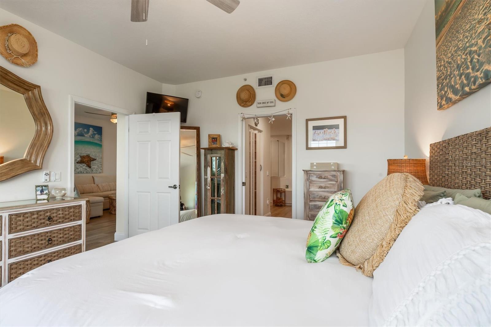 Image 19 of 48 For 13213 Gasparilla Road B305