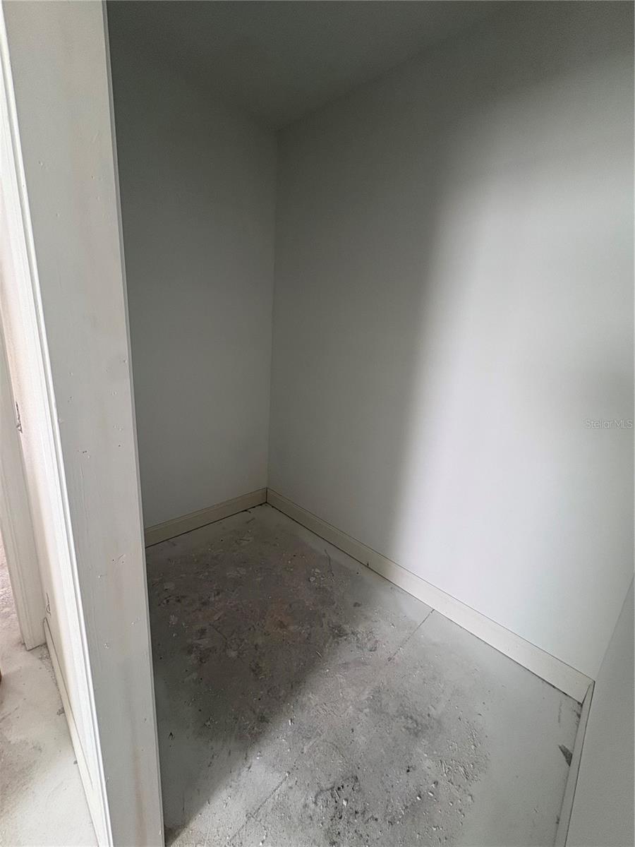 Image 19 of 24 For 1305 Parker Avenue