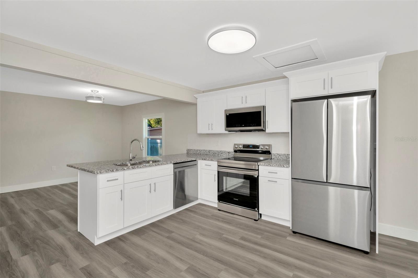 Image 15 of 42 For 8306 Orleans Avenue