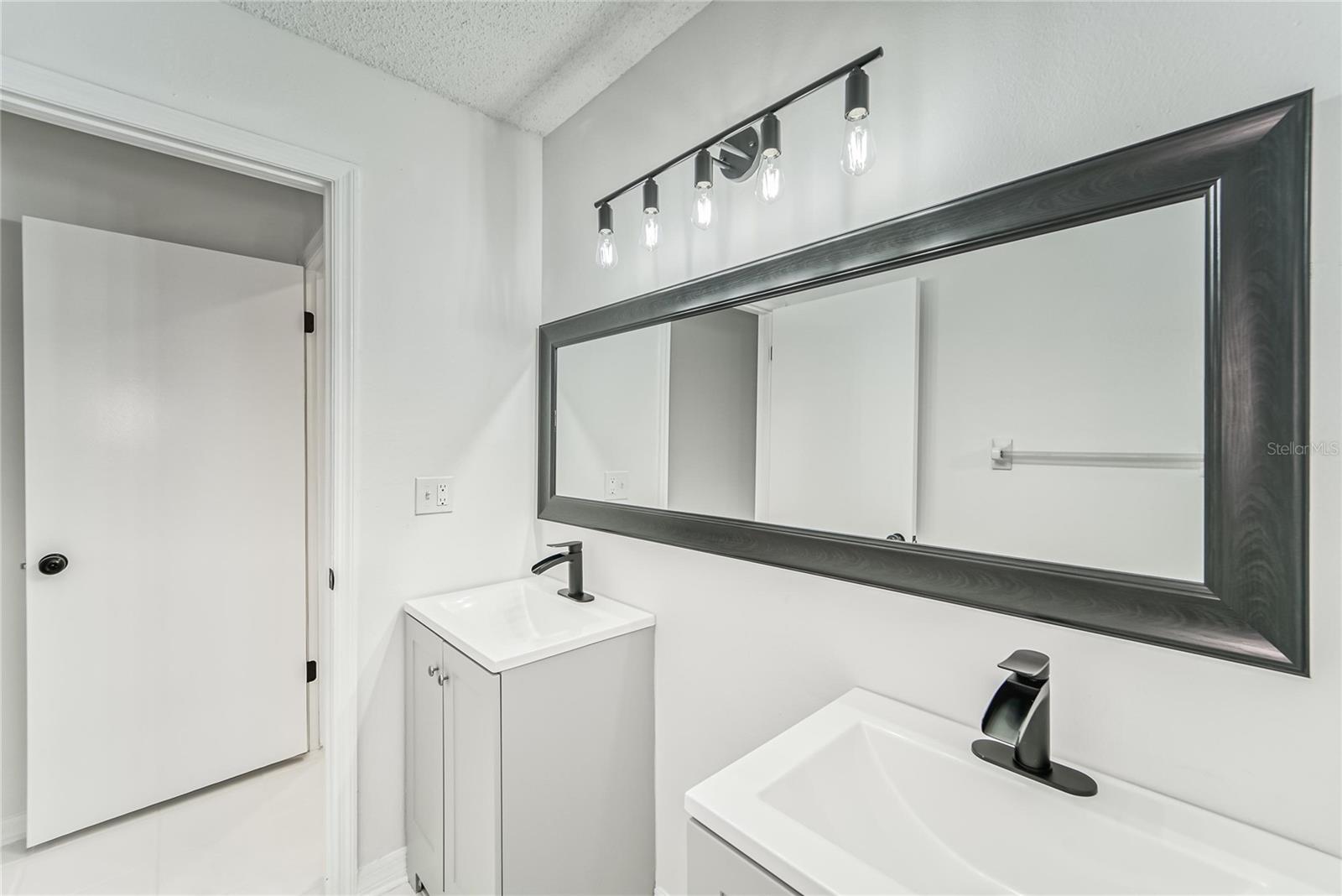Image 21 of 54 For 1326 Idlewood Dr  1326